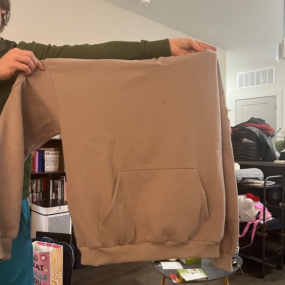 comfrt travel essentials hoodie and sweatpants in stone - Picture 6 of 6